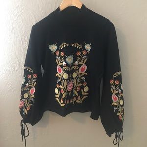 Embroidered floral sweatshirt